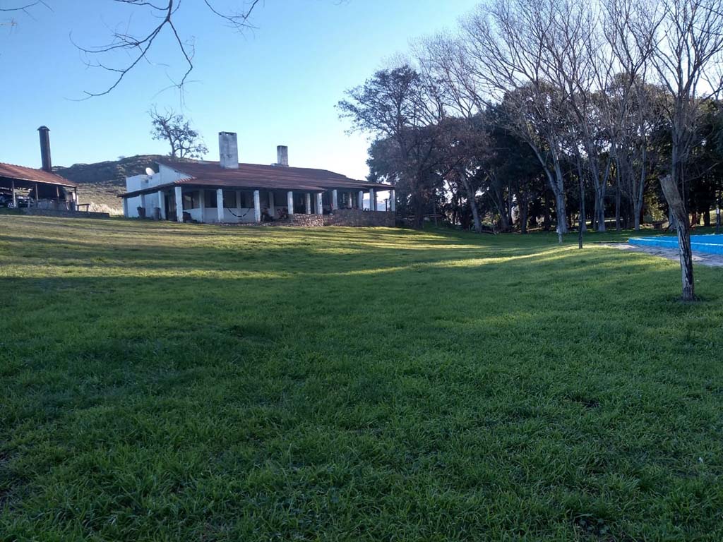 Camping y Cabañas El Pinar