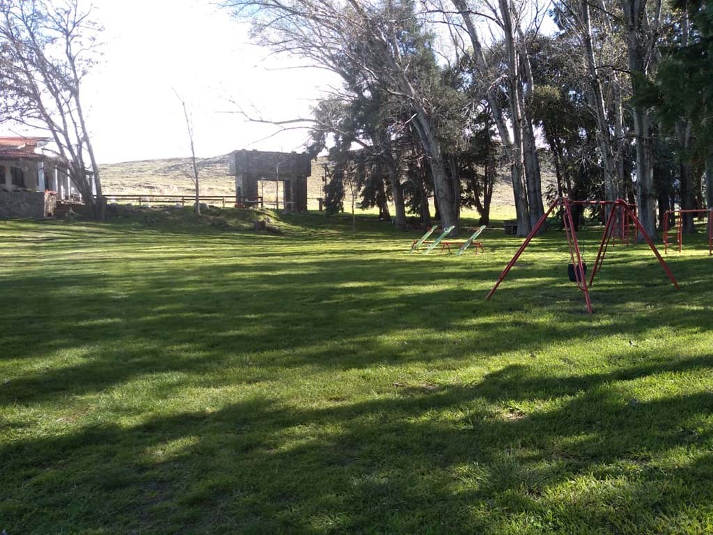 Camping y Cabañas El Pinar