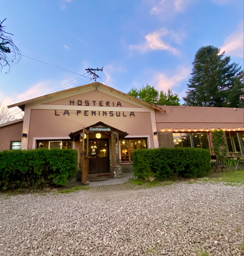 Hosteria La Peninsula
